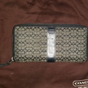 Classic Coach Wallet